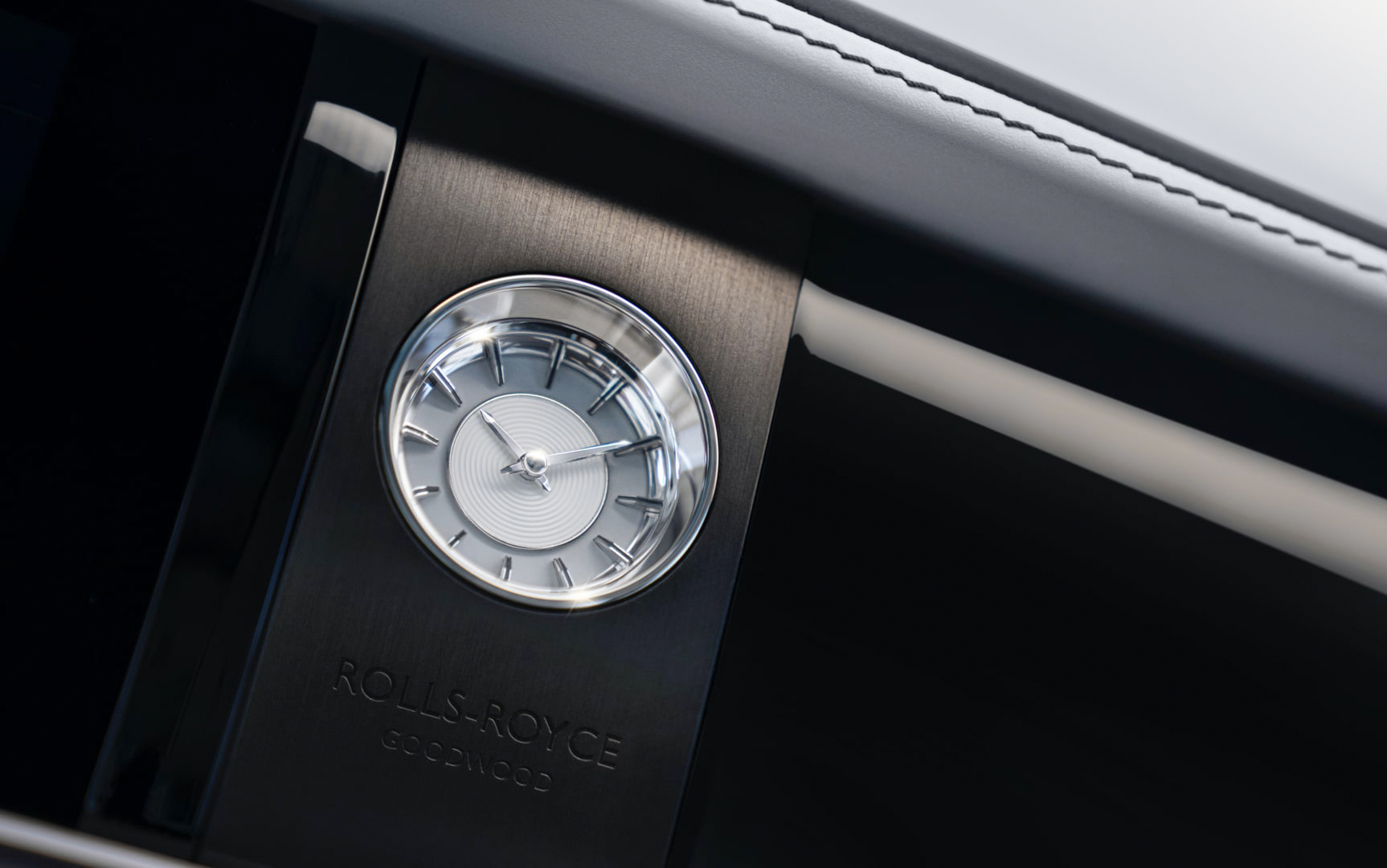 Rolls-Royce clock